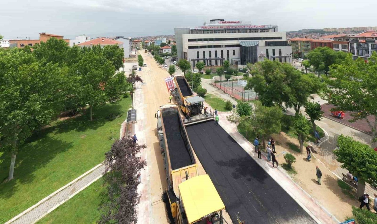 Pamukkale’de mahalleler toz ve çamurdan kurtarılıyor