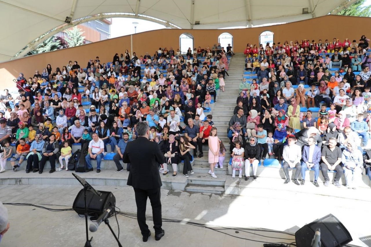 Pursaklar’da PYM kursiyerlerinden yıl sonu gösterisi