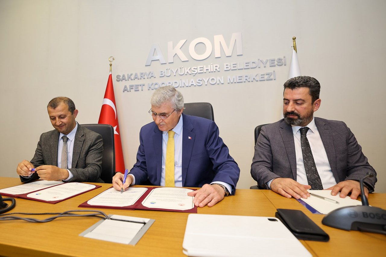 UTÇEM projesi için protokol: 27 tür 65 çeşit 20 bin meyve ağacı bilimsel çalışmalarla büyüyecek