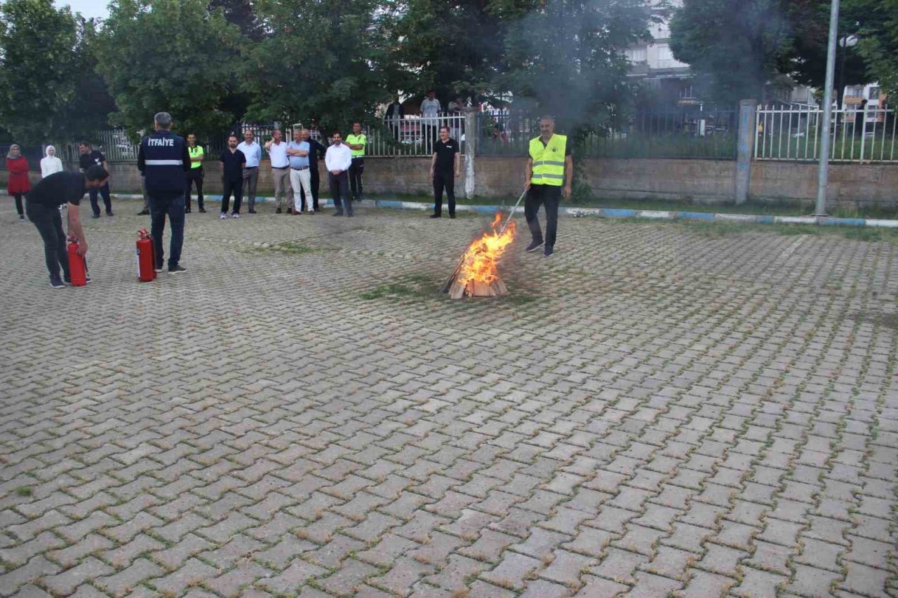 Hastanedeki tatbikat gerçeği aratmadı