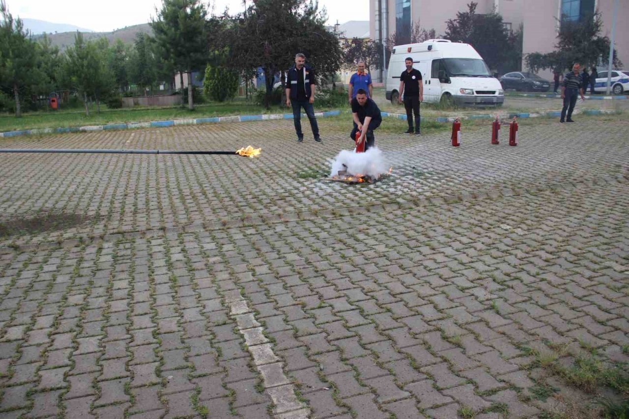 Hastanedeki tatbikat gerçeği aratmadı