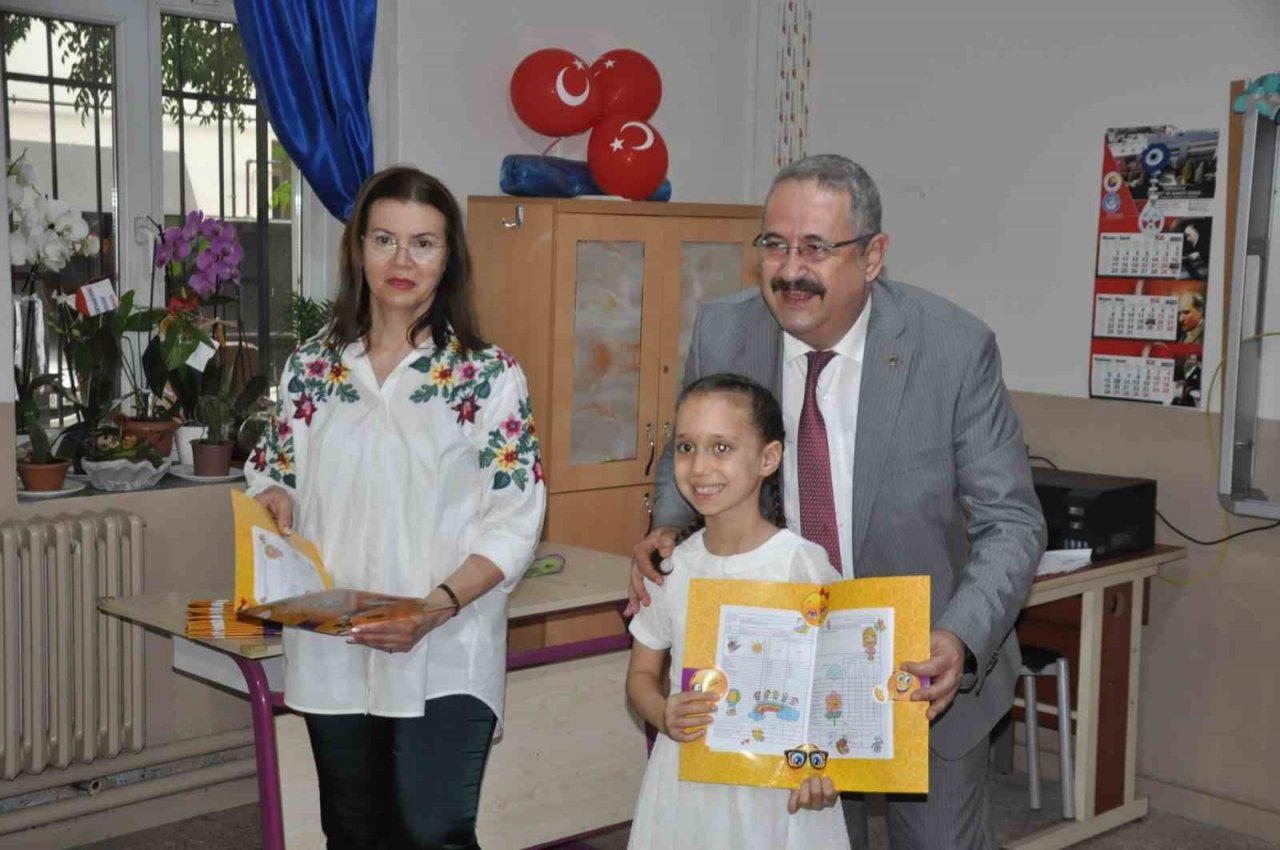 Salihli’de 27 bin 483 öğrenci yaz tatiline çıktı