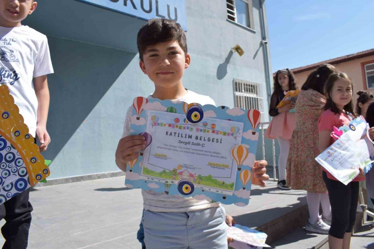 Sungurlu’da 7 bin 482 öğrenci karne aldı