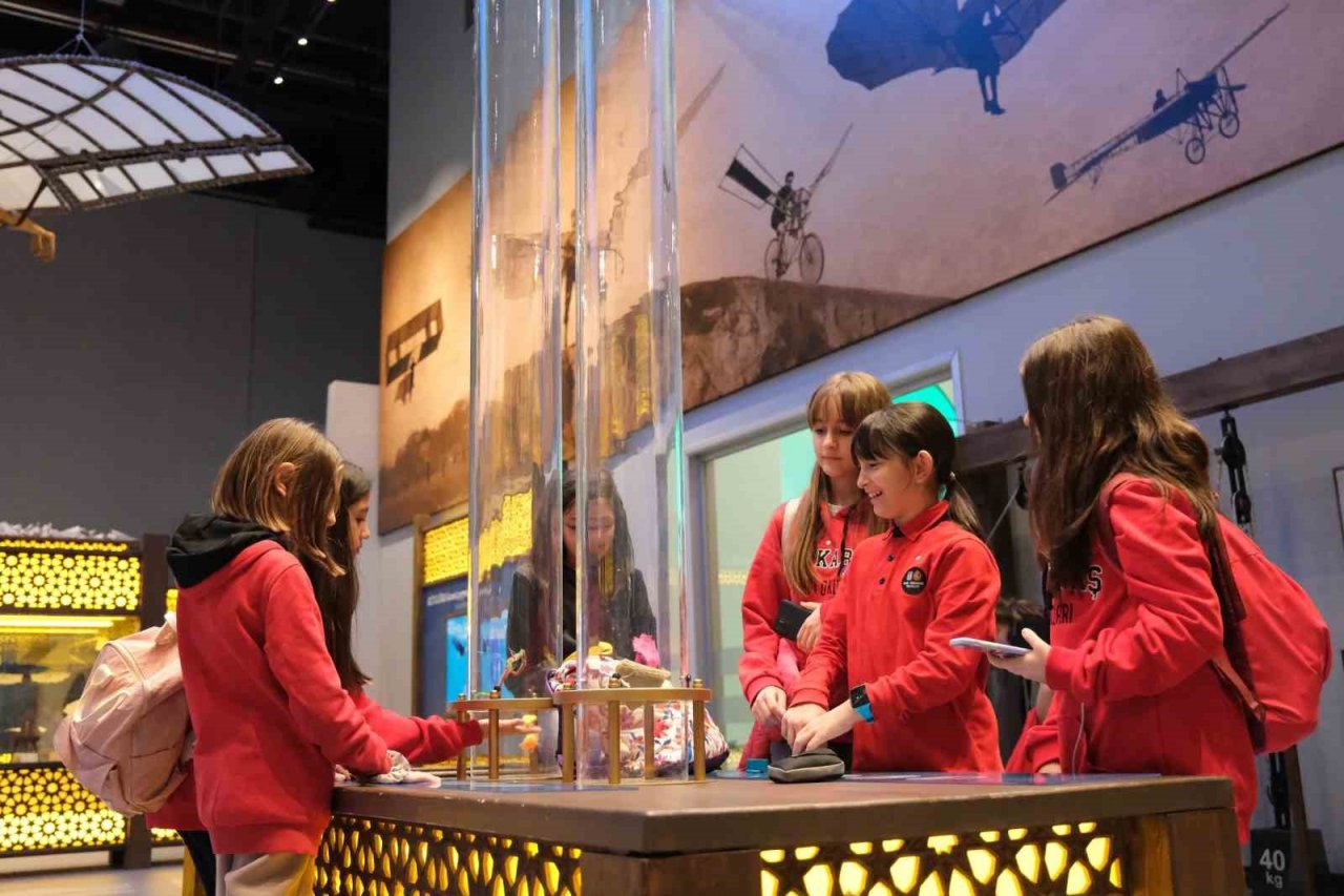 GUHEM binlerce öğrenciye uzay ve havacılık deneyimi sundu