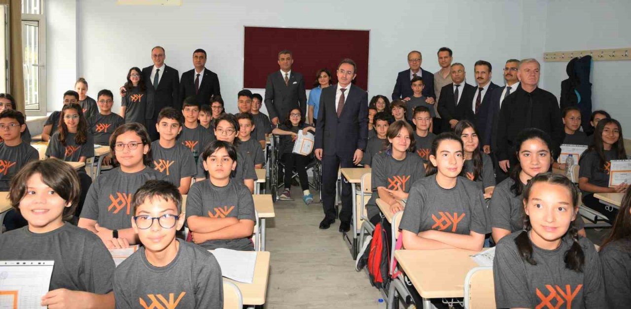 Denizli’de 188 bin 774 öğrenci karnesini aldı