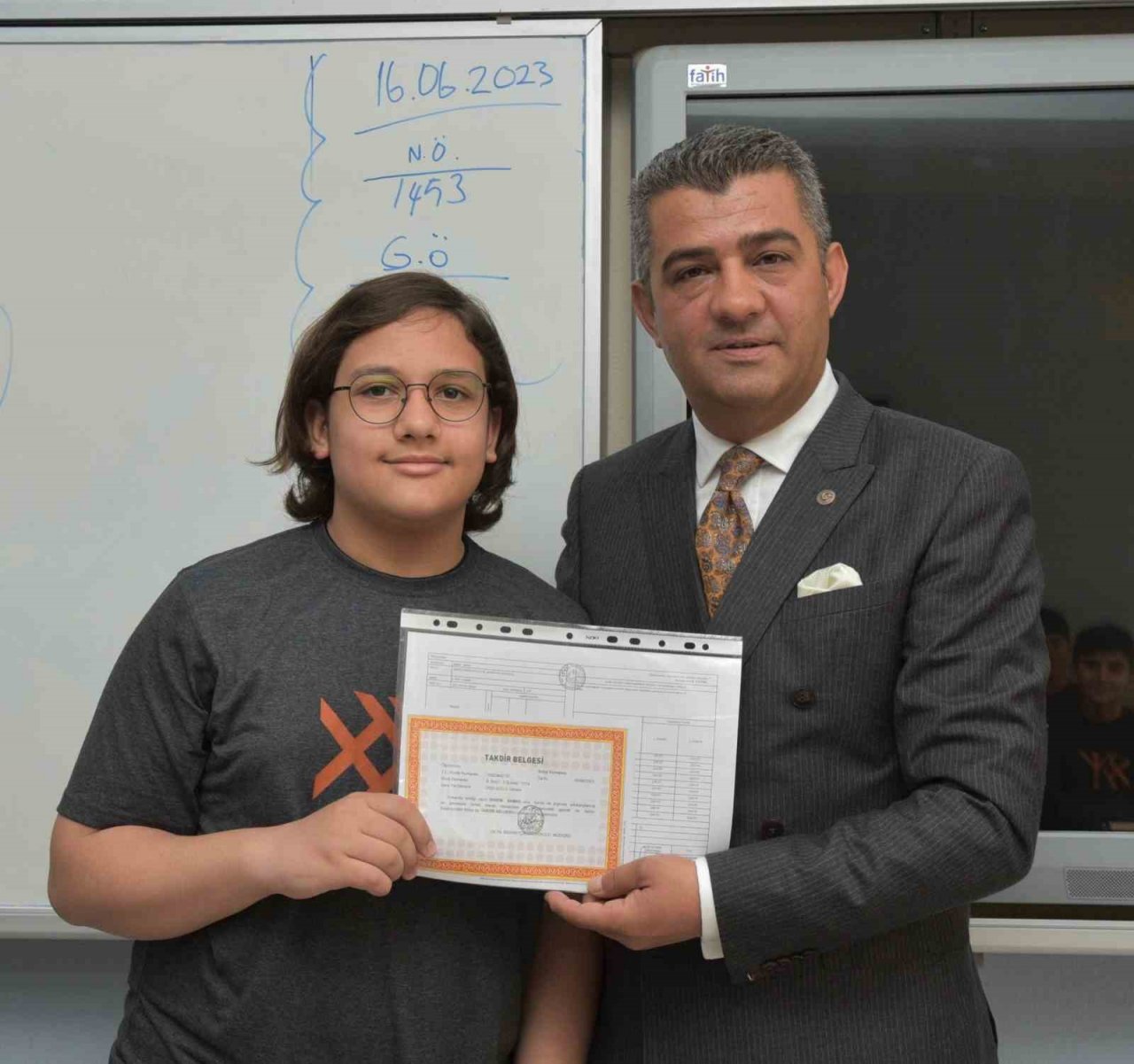 Denizli’de 188 bin 774 öğrenci karnesini aldı