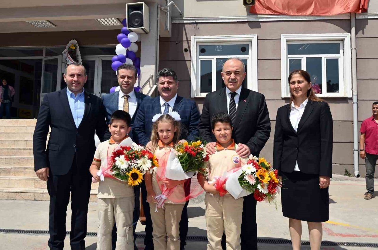 Yalova’da 56 bin öğrenci karne heyecanı yaşadı