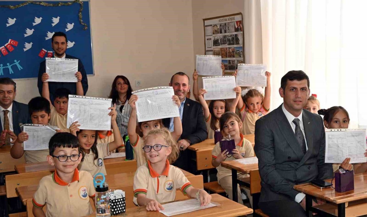 Yalova’da 56 bin öğrenci karne heyecanı yaşadı