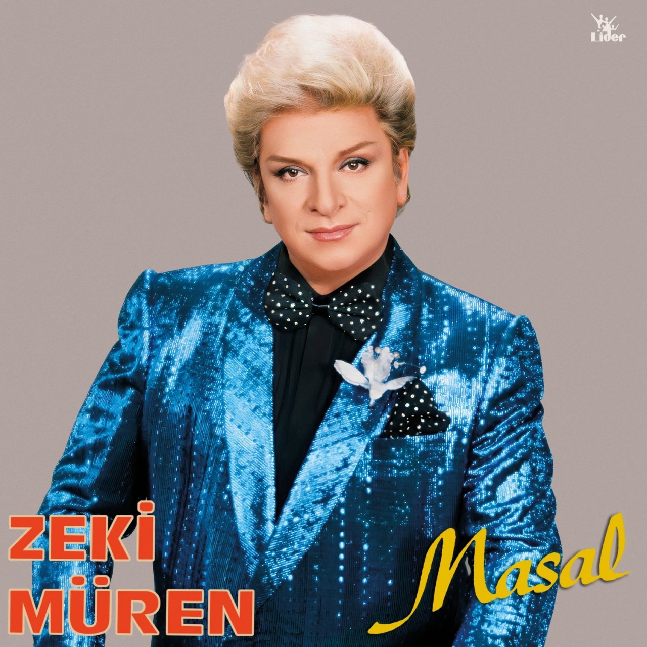 Selami Şahin ve Zeki Müren albümlerini yeniden vitrinlere taşınıyor