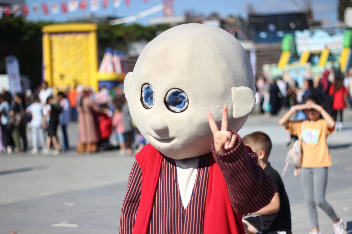 Zeytinburnu’nda karne sevinci eğlence dolu bir şenlikle kutlanıyor