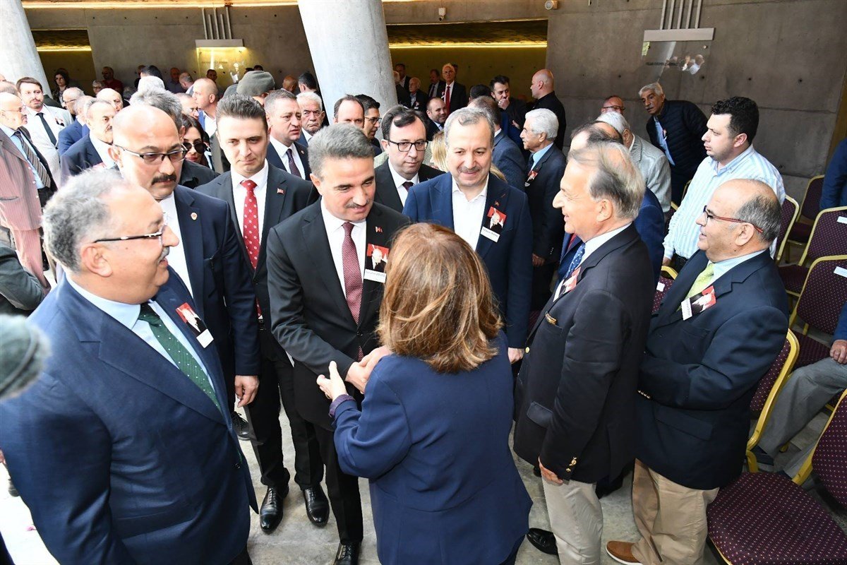 9. Cumhurbaşkanı Süleyman Demirel, kabri başında törenle anıldı