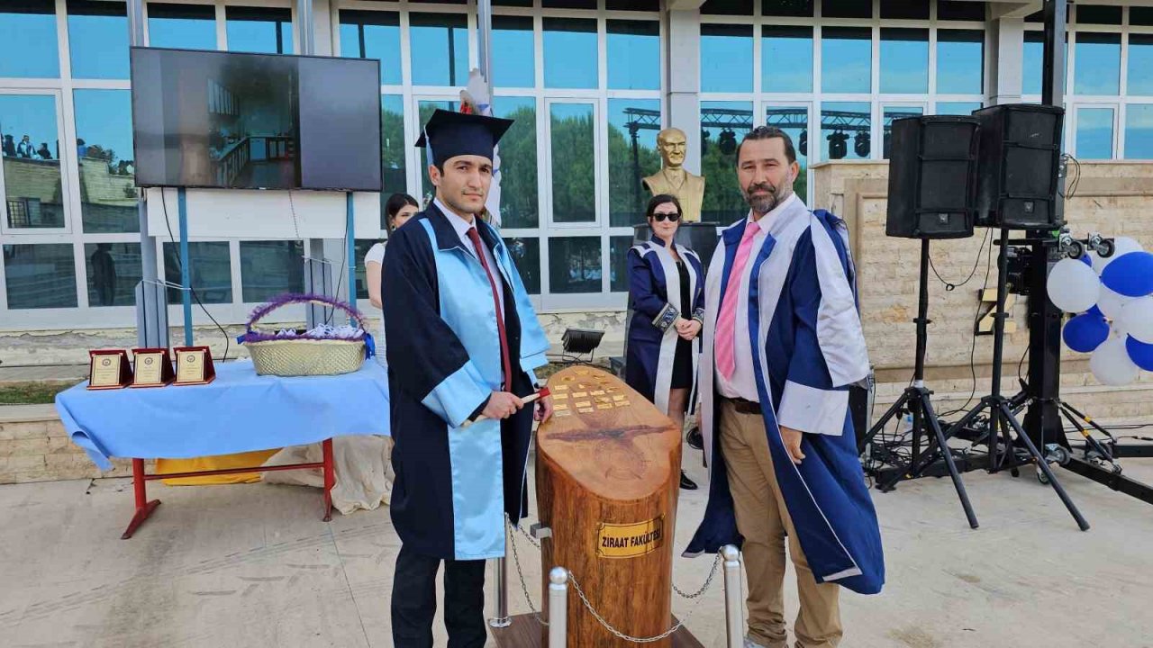 Ziraat Fakültesi’nde mezuniyet coşkusu