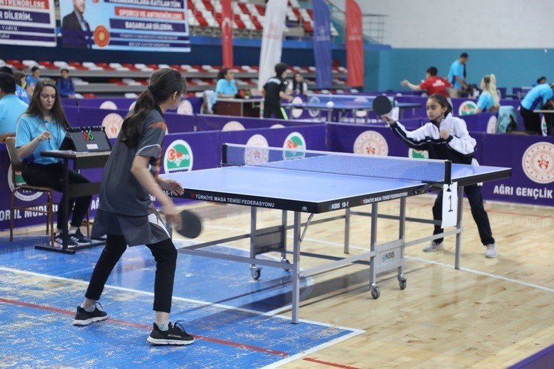 Ağrı masa tenisi müsabakalarına ev sahipliği yapıyor