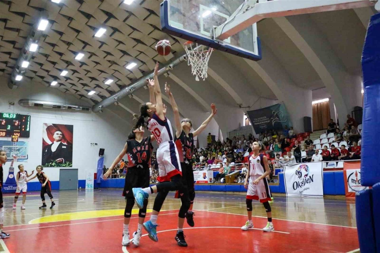 Aydın’da 1 yılda 14 bin öğrenci, sporcu lisansına kavuştu