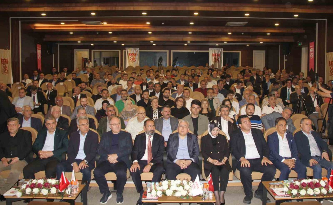 Sivasspor’da Mecnun Otyakmaz güven tazeledi