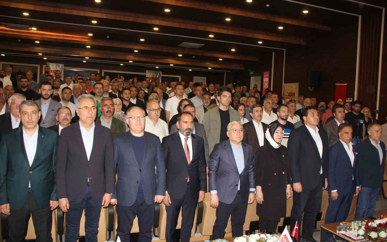 Sivasspor’da Mecnun Otyakmaz güven tazeledi