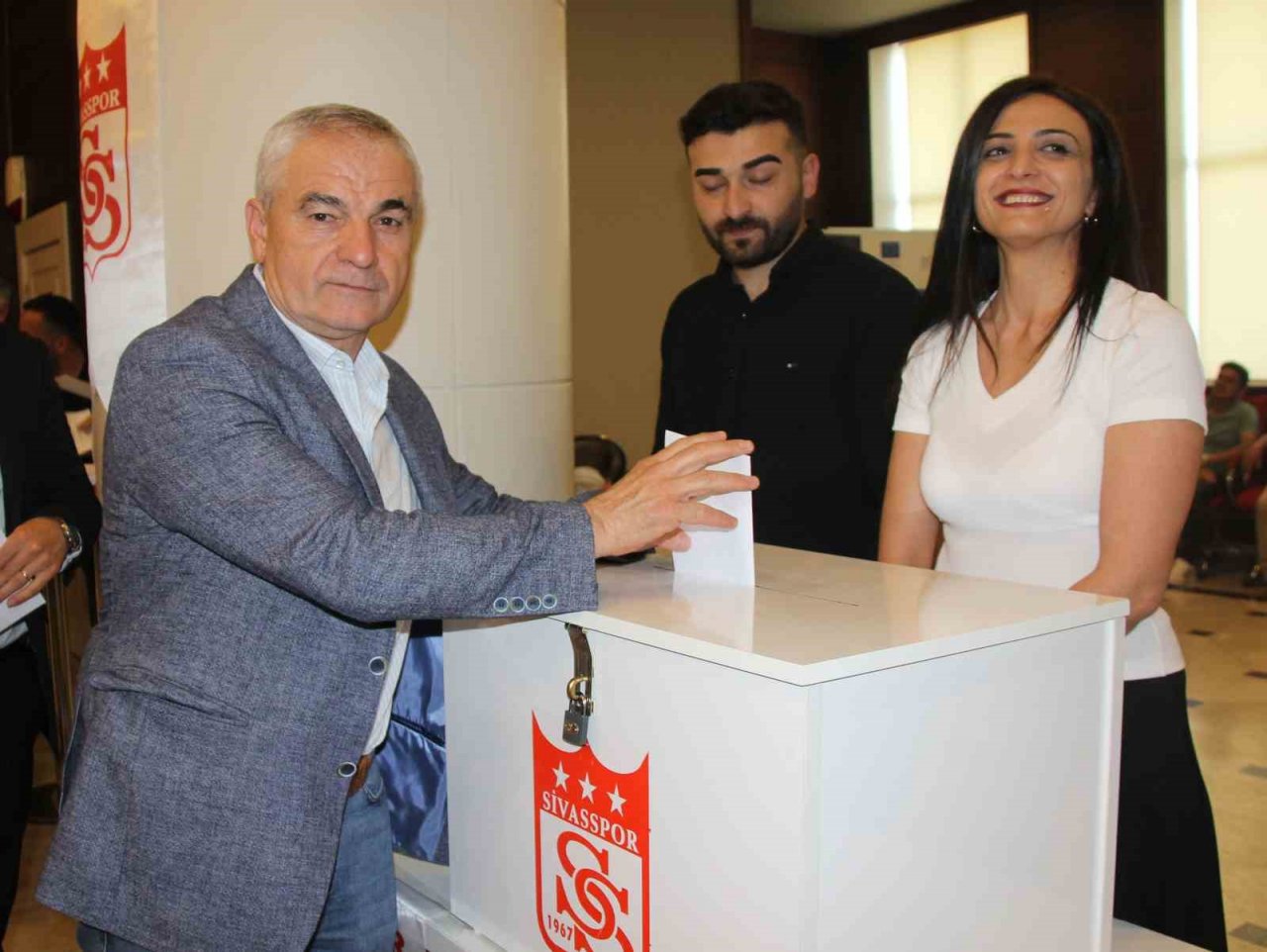 Sivasspor’da Mecnun Otyakmaz güven tazeledi