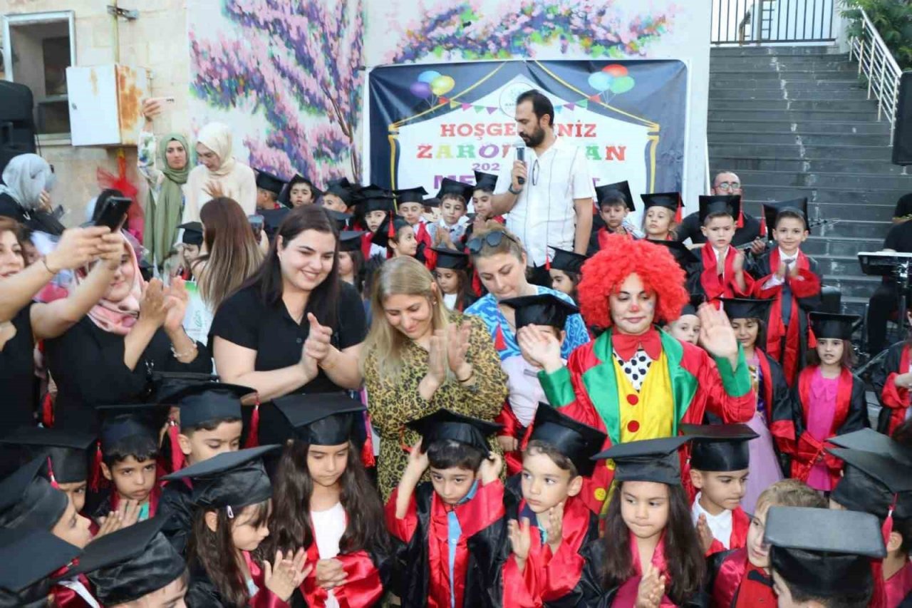 Kayapınar’da miniklerin karne heyecanı