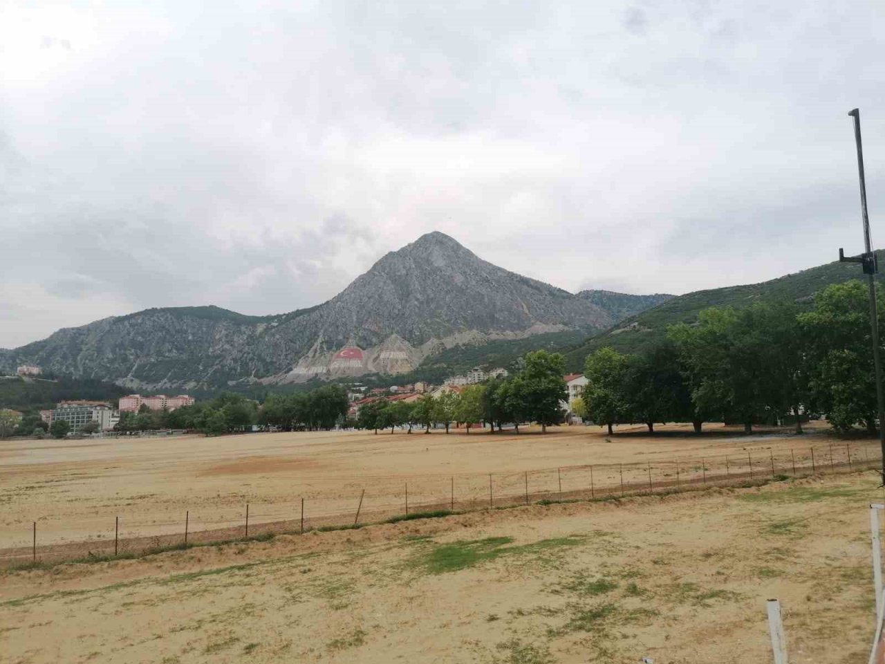 Eğirdir Gölü’nde su seviyesi 40 santim düştü