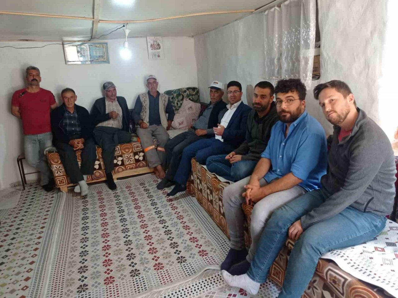 Elazığ’da çiftçiler keneye karşı bilgilendirildi