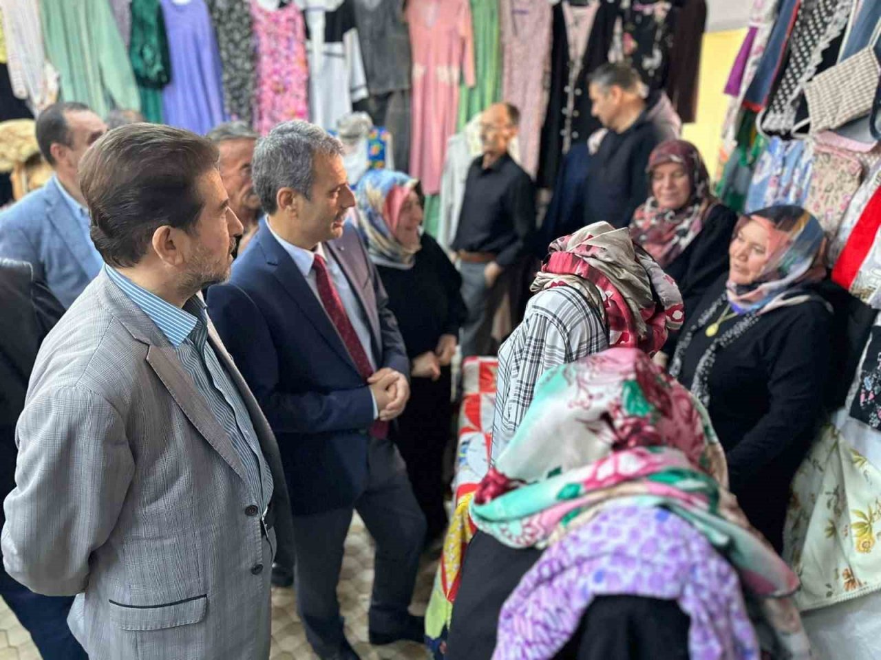 Emet’te biçki dikiş kursu yılsonu sergisi