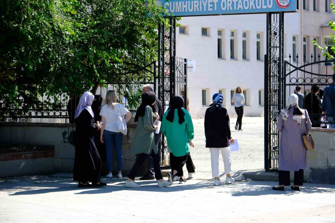 Erzincan’da YKS heyecanı başladı