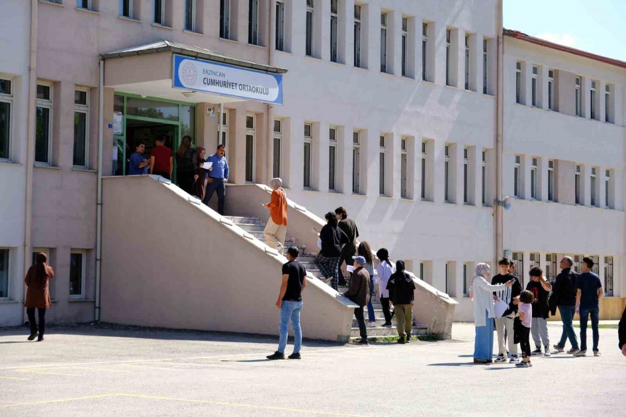 Erzincan’da YKS heyecanı başladı
