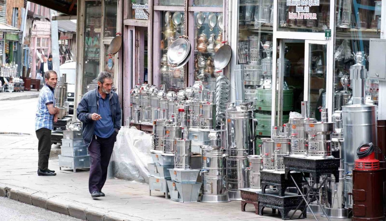 Kavaflar Çarşısı’nda yaz beklentisi