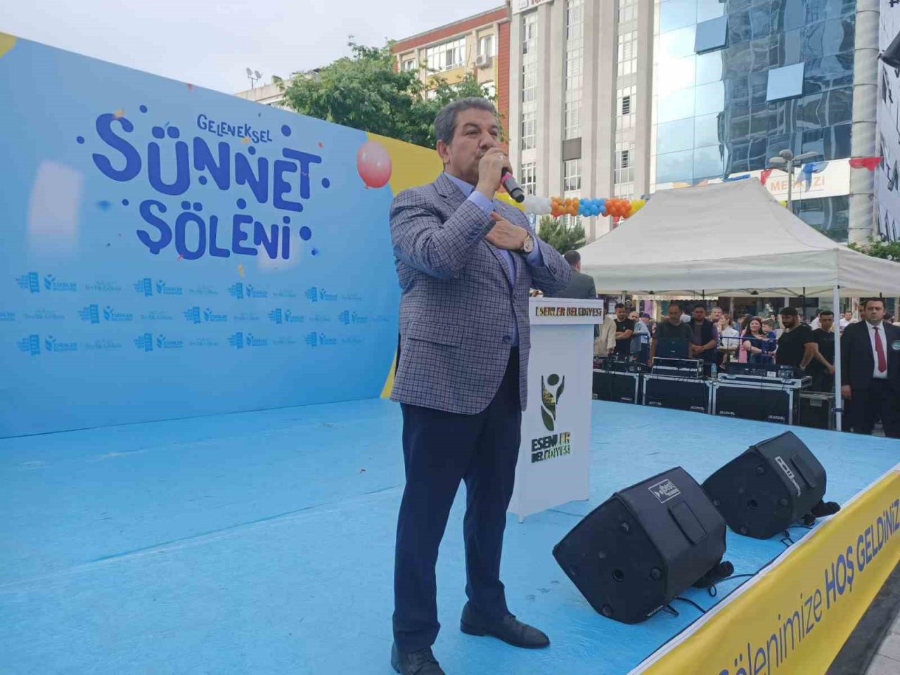 Esenler’de bin çocukla "Geleneksel Sünnet Şöleni" etkinliği düzenlendi