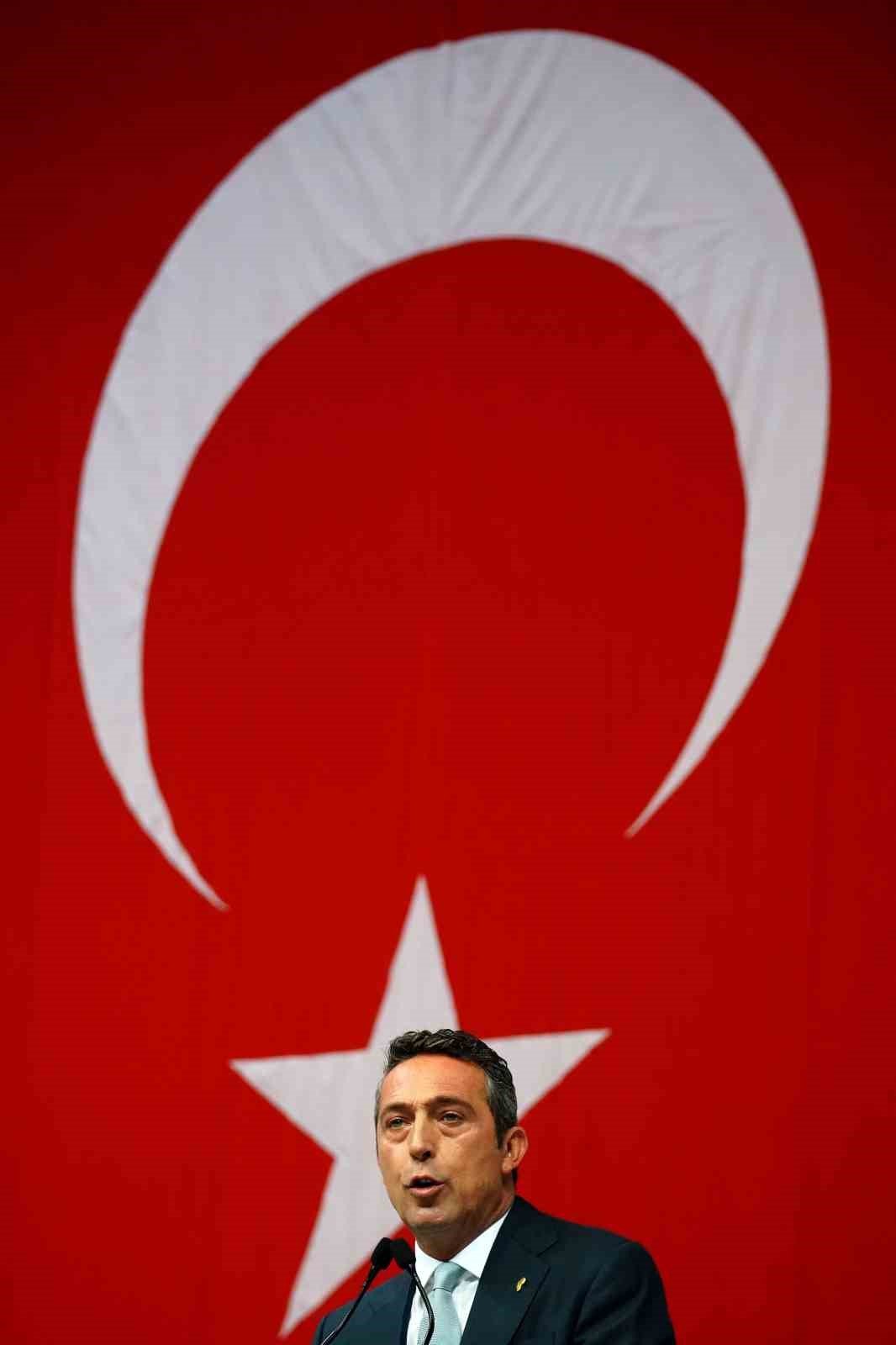 Ali Koç: "Başarı istiyorsak Fenerbahçe haklarını hep beraber savunmamız lazım"
