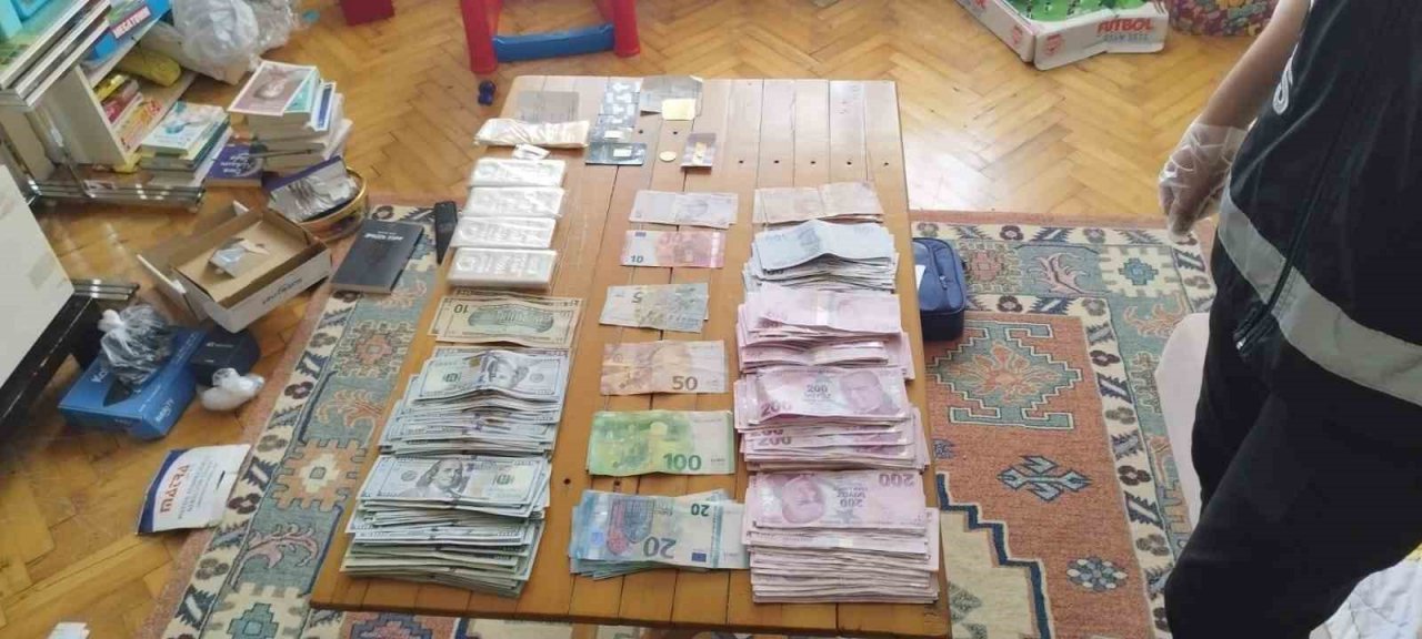 İstanbul polisi, FETÖ’nün Denizli’deki güncel yapılanmasına darbe vurdu