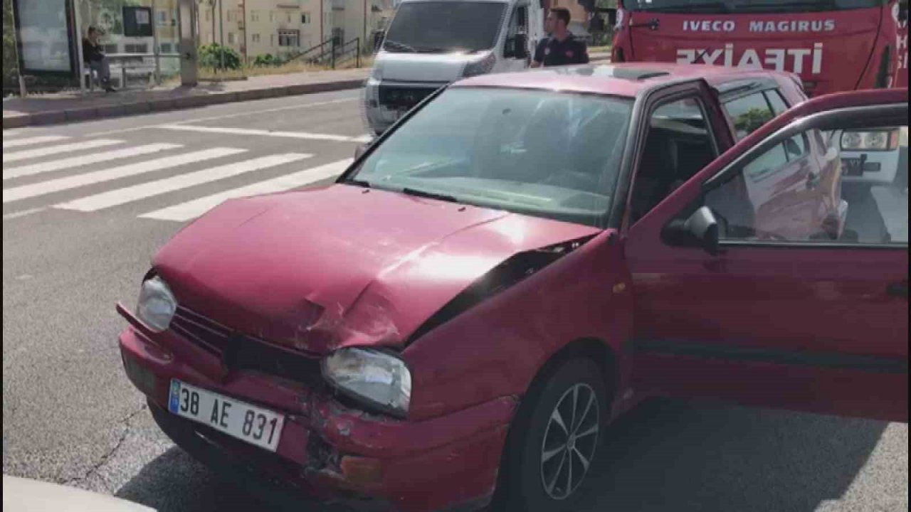 7 araç birbirine girdi: 1 yaralı