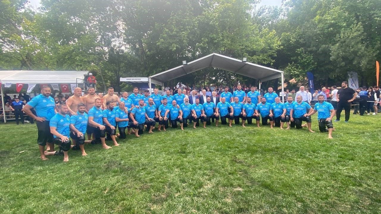 Hünkar Çayırı Yağlı Güreşleri başladı