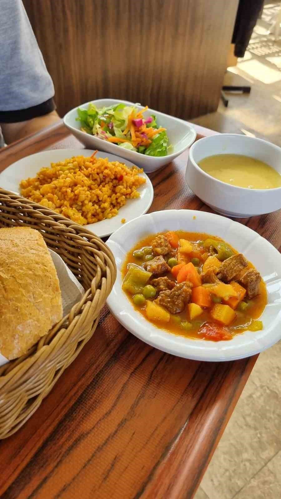 Nazilli Uğur Mumcu Parkı’nda Büyükşehir Belediyesi Park Kafe hizmete açılıyor