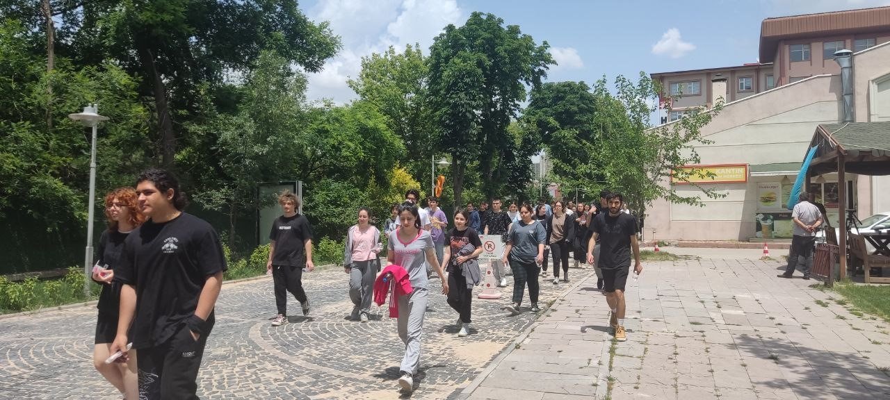 YKS’nin ilk oturumu TYT sona erdi