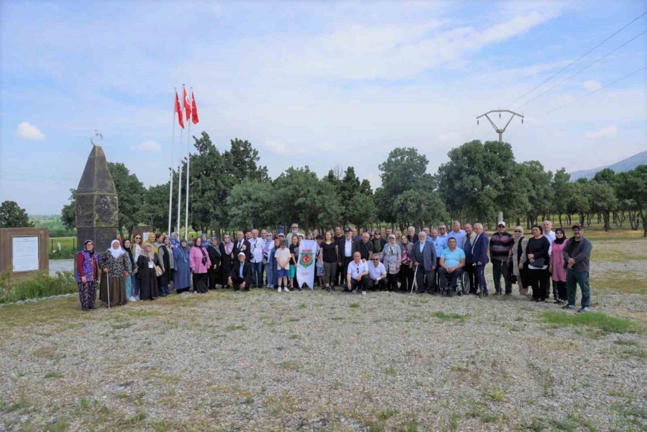 Yüzlerce kilometre yol gelip, yakılarak katledilen 83 şehidi unutmadılar