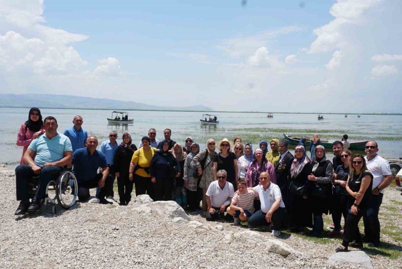 Yüzlerce kilometre yol gelip, yakılarak katledilen 83 şehidi unutmadılar