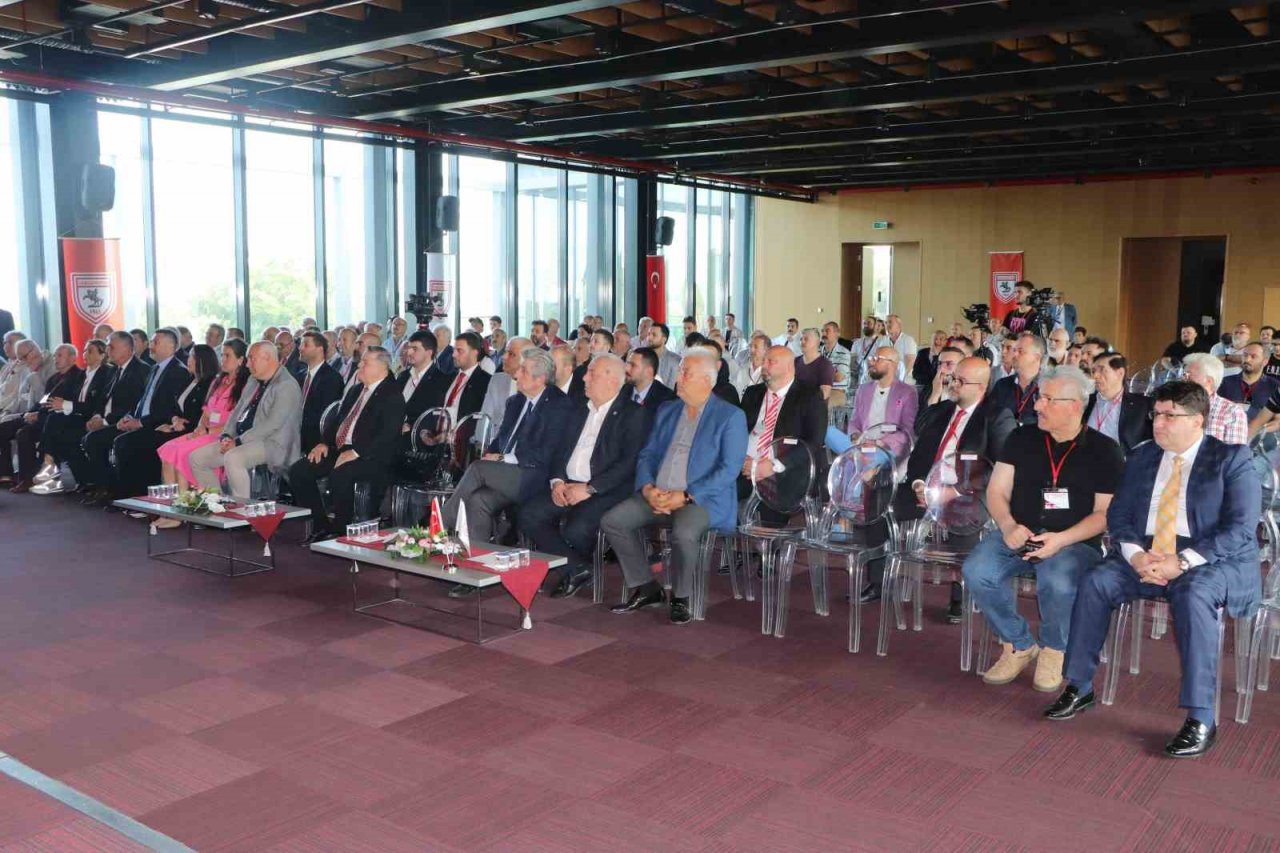 Samsunspor’da Yüksel Yıldırım, katılamadığı kongrede yeniden başkan seçildi