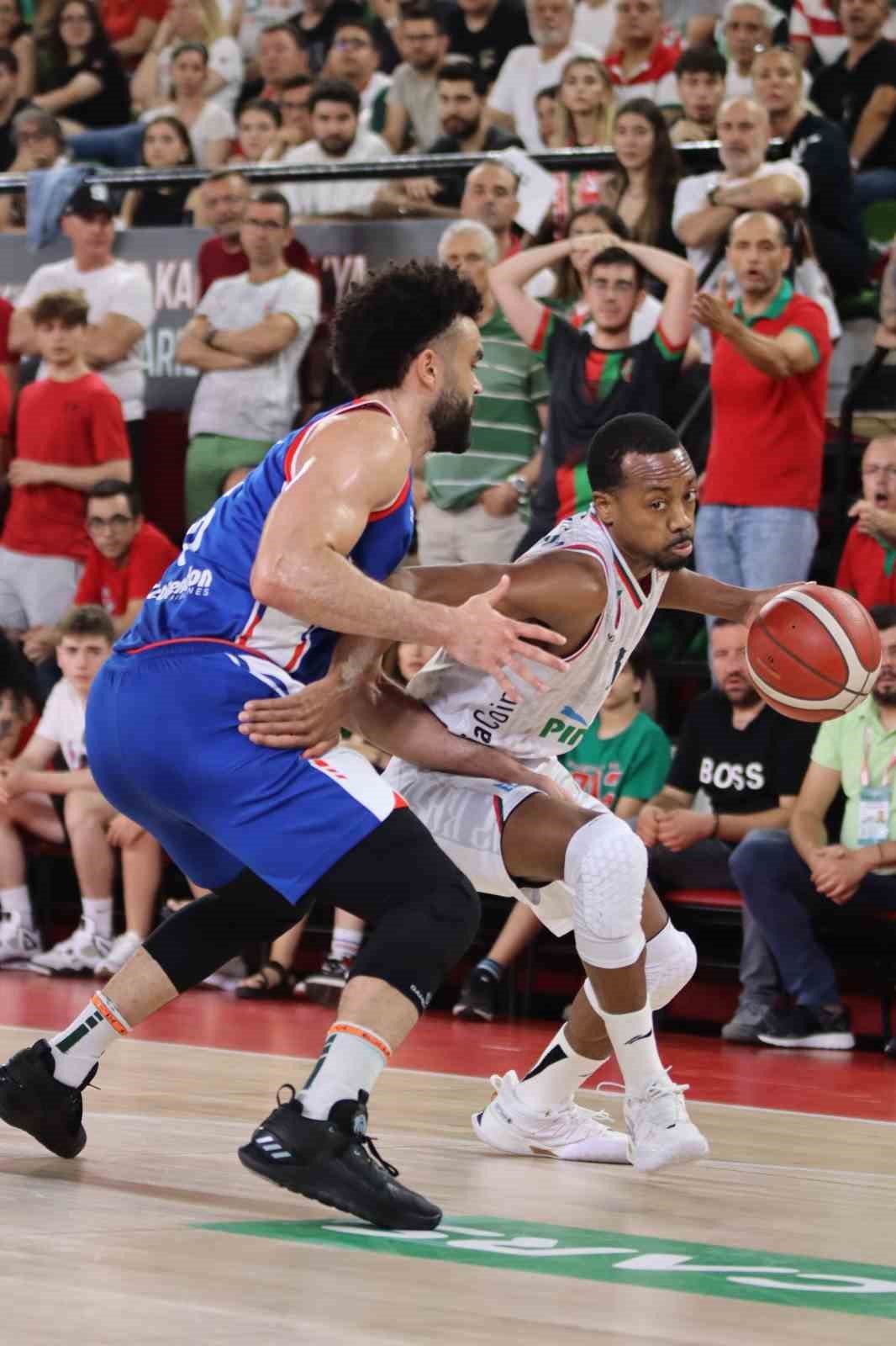 Basketbol Süper Ligi’nde şampiyon A. Efes