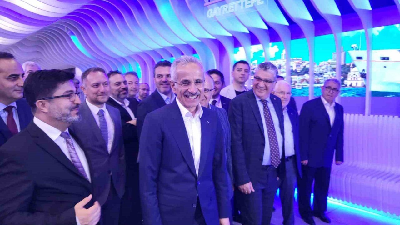 Bakan Uraloğlu: "Maalesef İstanbul’da yerel yönetimin proje üretimi ve yatırım konusunda çok yavaş ve eksik kaldığını görüyoruz"