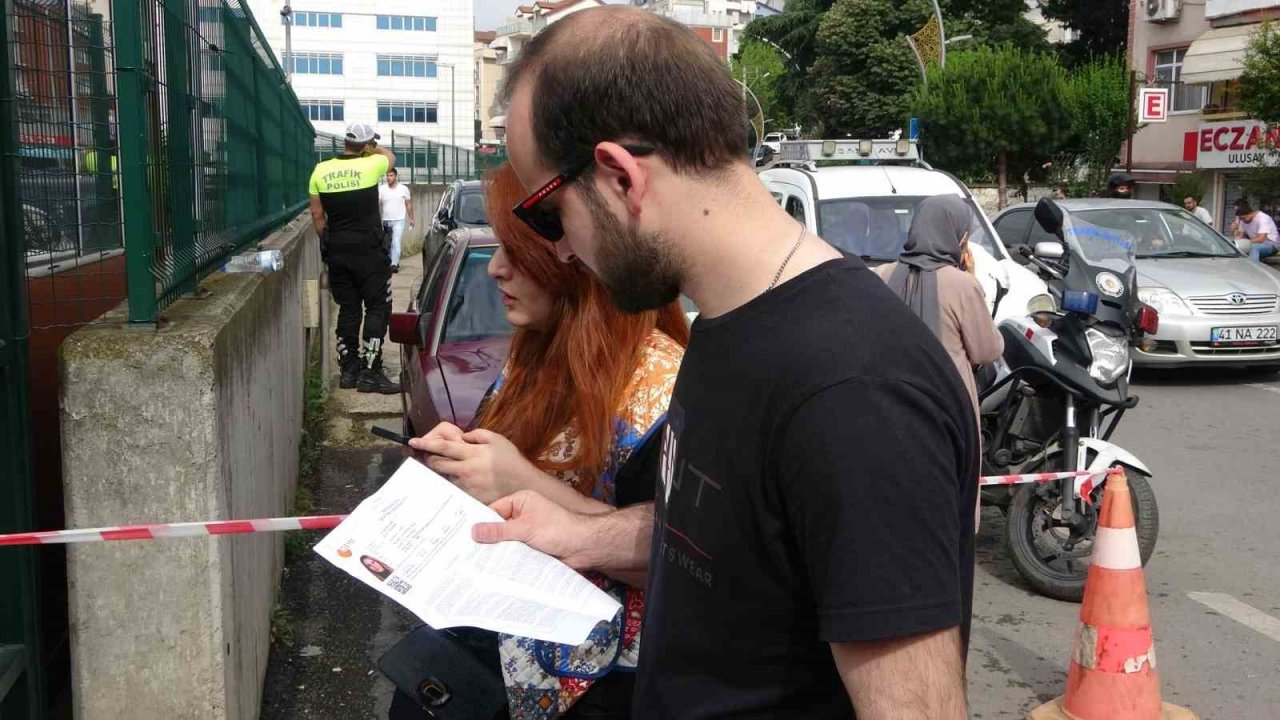 Okulun dışına çıktı, tekrar girmek isteyince 1 dakika geçtiği için sınava alınmadı