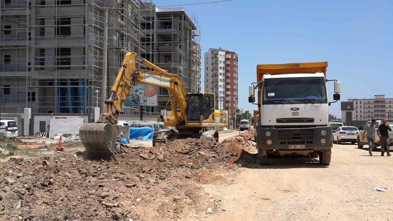 Antalya Büyükşehir Belediyesi Çalkaya’da yeni yollar açıyor
