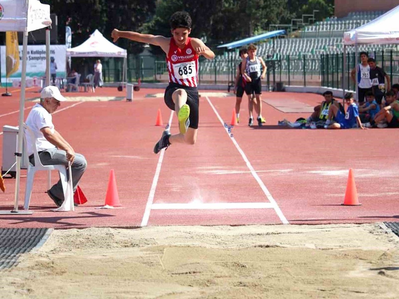 Antalyaspor atletleri fırtına gibi esti