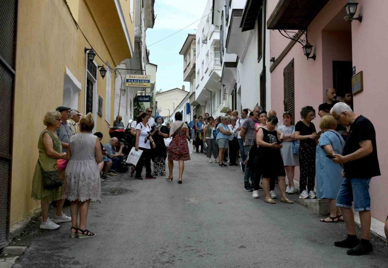 Başkomser Nevzat Kuşadası’nda
