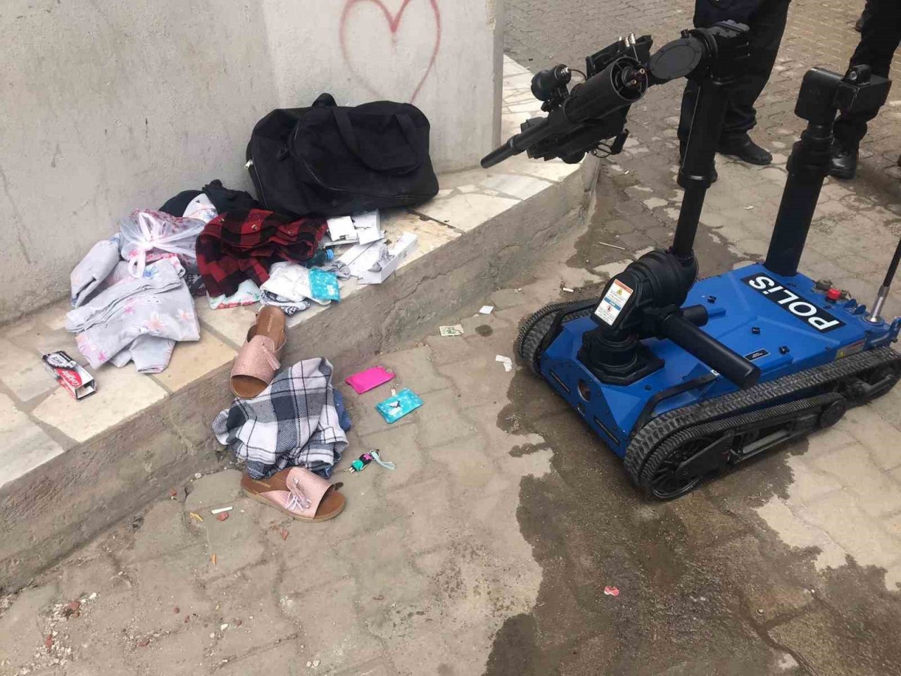 Gümüşhane’de şüpheli çanta alarmı