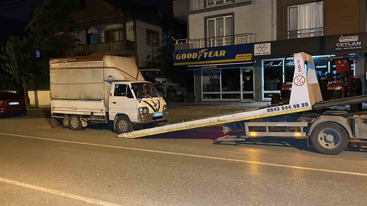 Trafik ekiplerinin dikkatinden kaçmadı, 5 kaçak göçmen yakalandı