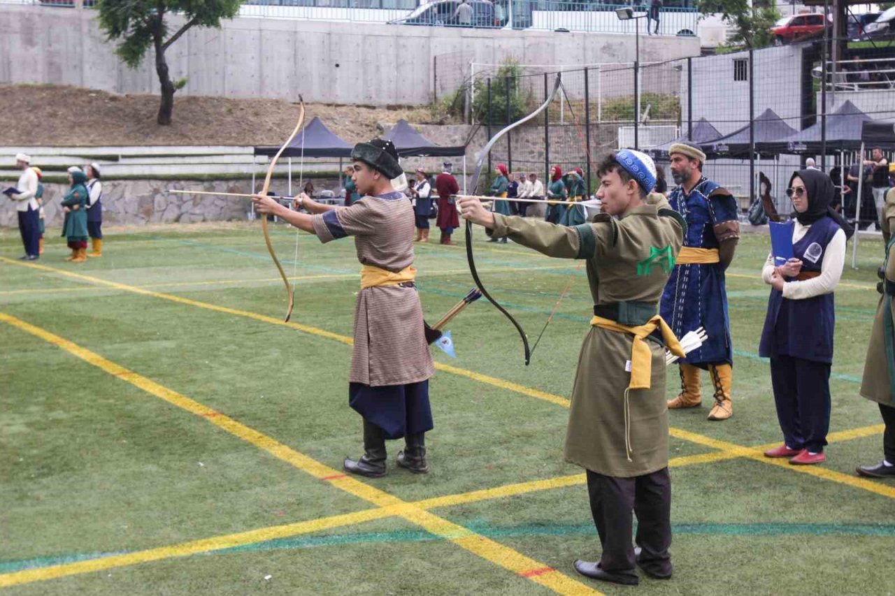 Okçular Kütahya’da buluştu