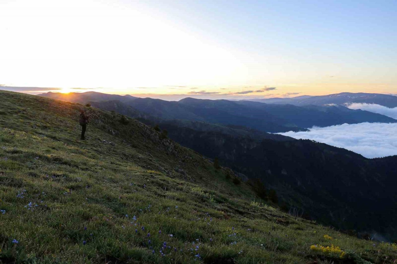 Gümüşhane’de eşsiz sis denizi manzarası
