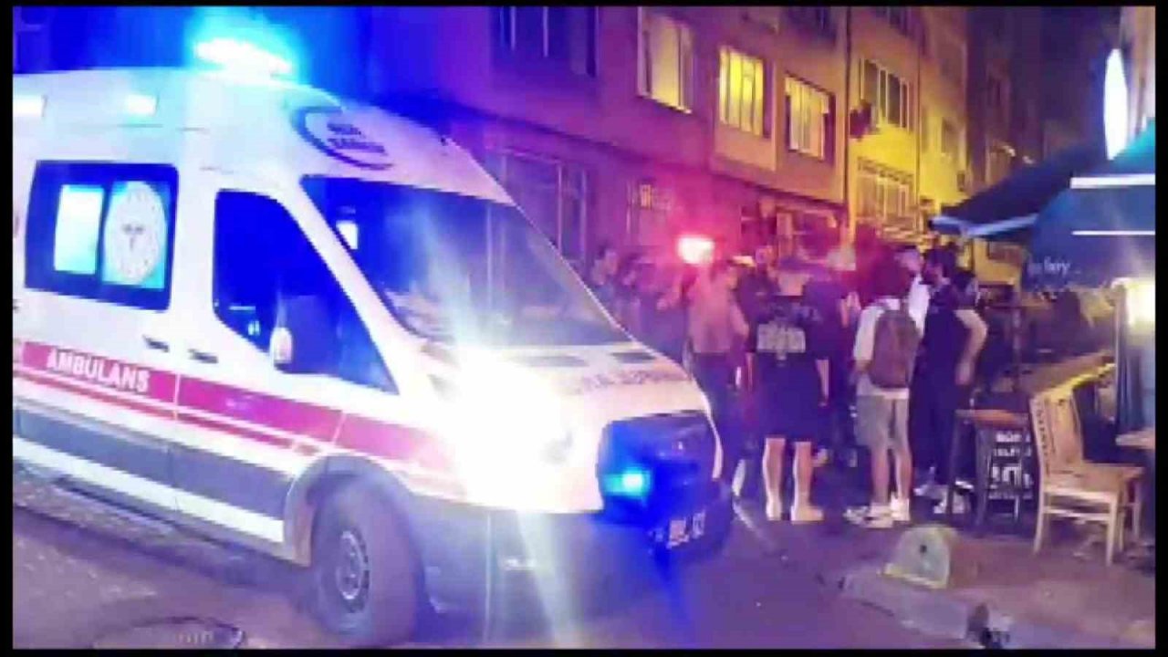 Kadıköy’de bir mekanda çalışan ve müşterinin kavgasında kan aktı: 2 yaralı, 5 gözaltı