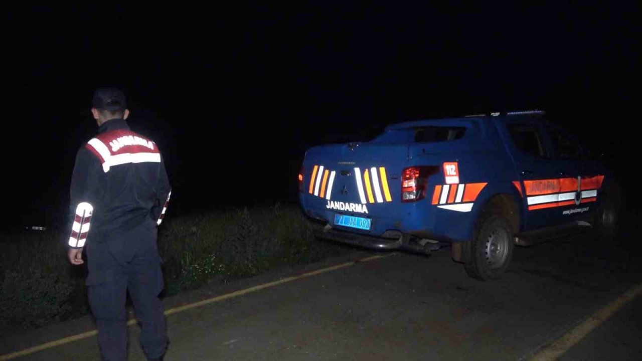 Kırıkkale’de iki araç sele kapıldı: Mahsur kalan 4 kişi kurtarıldı